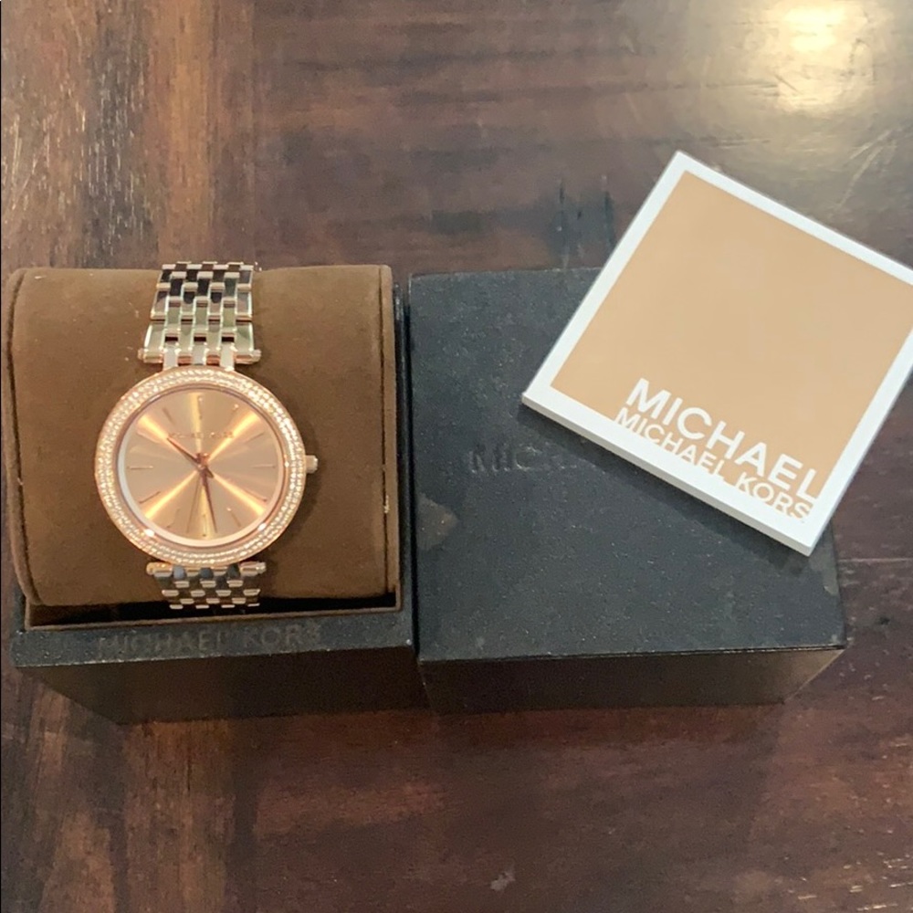 Michael Kors Darci watch - Picture 2 of 3